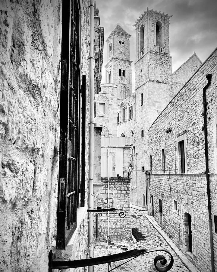Dimora Nel Palazzo Ducale With Private Parking Leilighet Giovinazzo Eksteriør bilde
