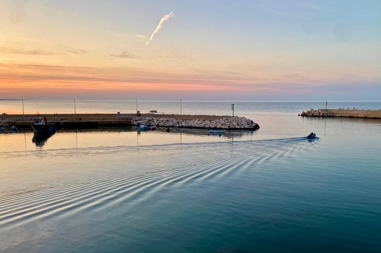 Dimora Nel Palazzo Ducale With Private Parking Leilighet Giovinazzo Eksteriør bilde
