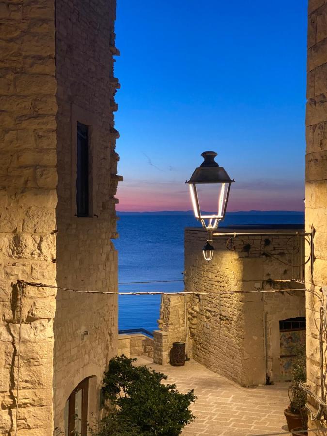 Dimora Nel Palazzo Ducale With Private Parking Leilighet Giovinazzo Eksteriør bilde