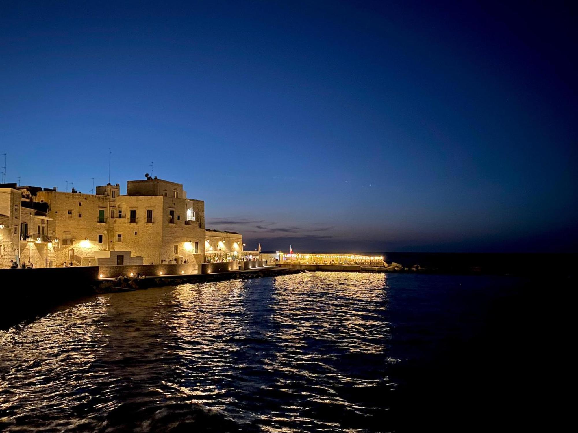 Dimora Nel Palazzo Ducale With Private Parking Leilighet Giovinazzo Eksteriør bilde